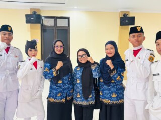 Suatu Kebanggaan, Empat Alumni SMPN 1 Cariu Menjadi Pasukan Pengibar Bendera Kecamatan Cariu