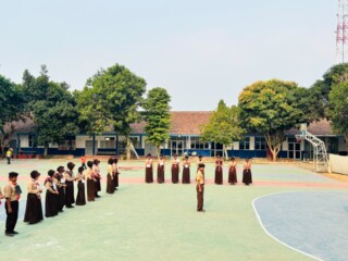 Pelantikan Pramuka Penggalang Rakit SMPN 1 Cariu Berlangsung Khidmat dan Penuh Semangat
